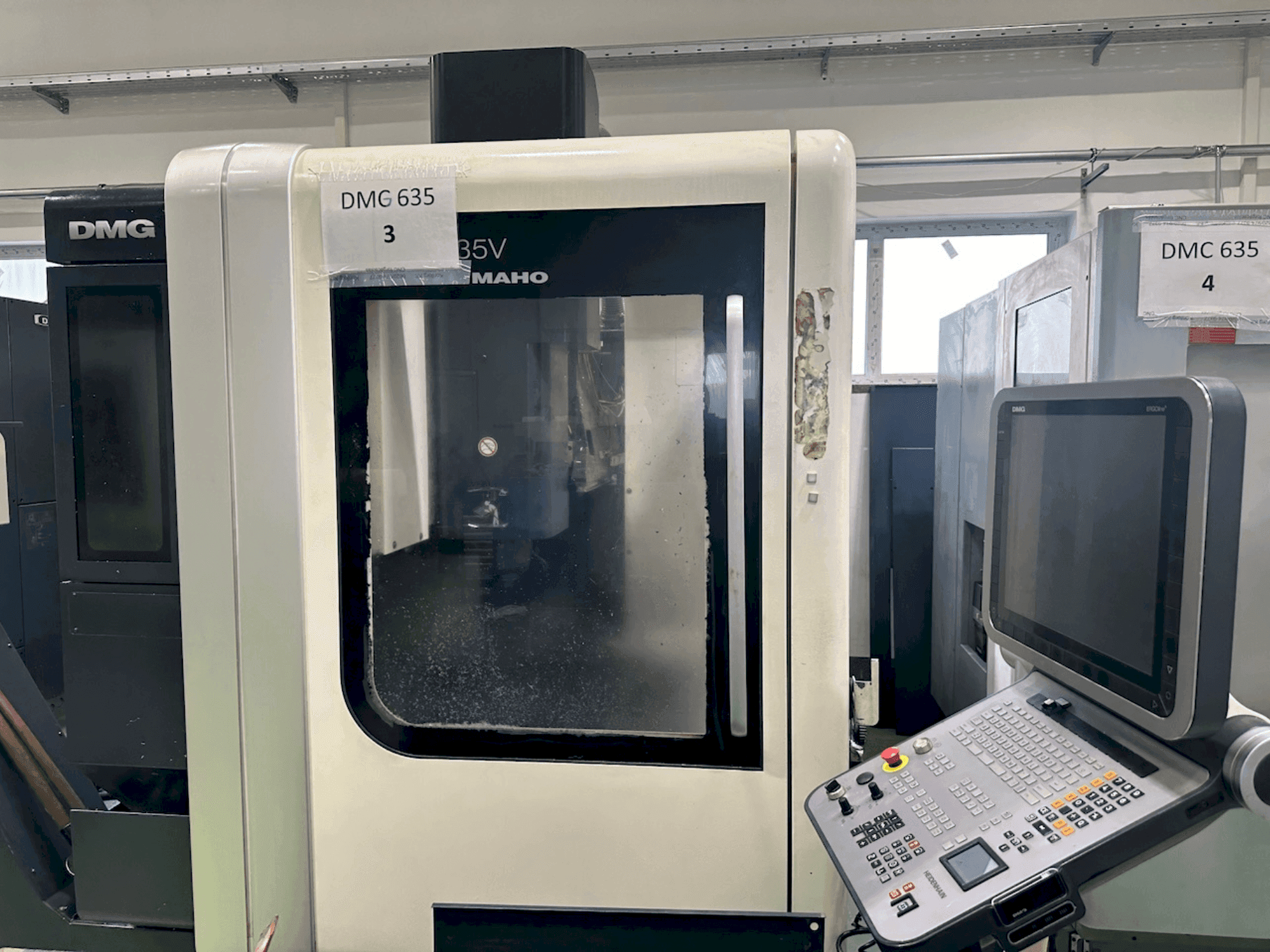 Front view of DECKEL MAHO DMC 635 V  machine