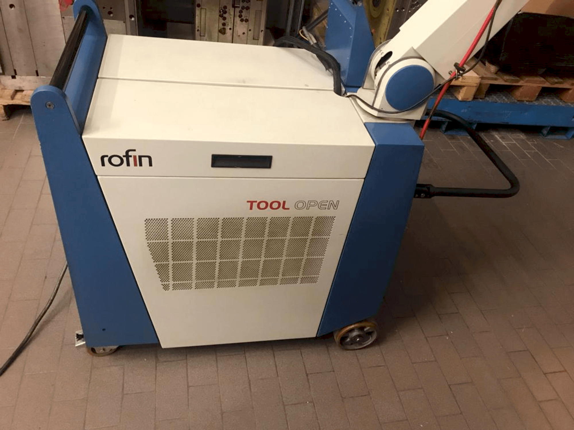 Front view of ROFIN SW TOOL OPEN II  machine