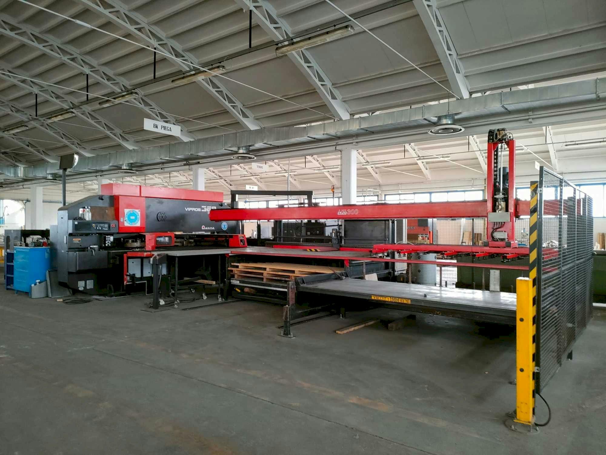 Front view of AMADA VIPROS 368 KING  machine