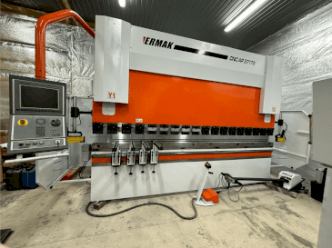 Front view of ERMAKSAN CNC AP 3760X175  machine