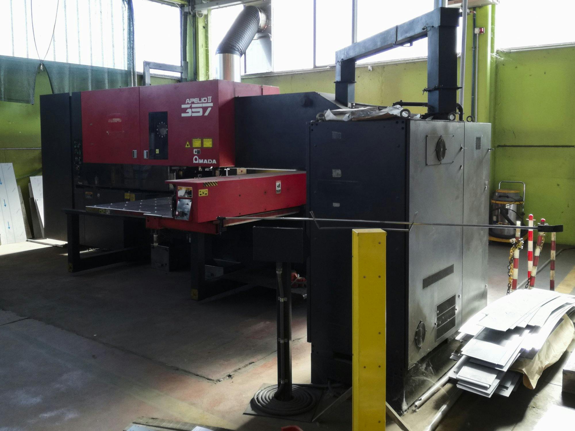 Right view of AMADA APELIO II-357 machine