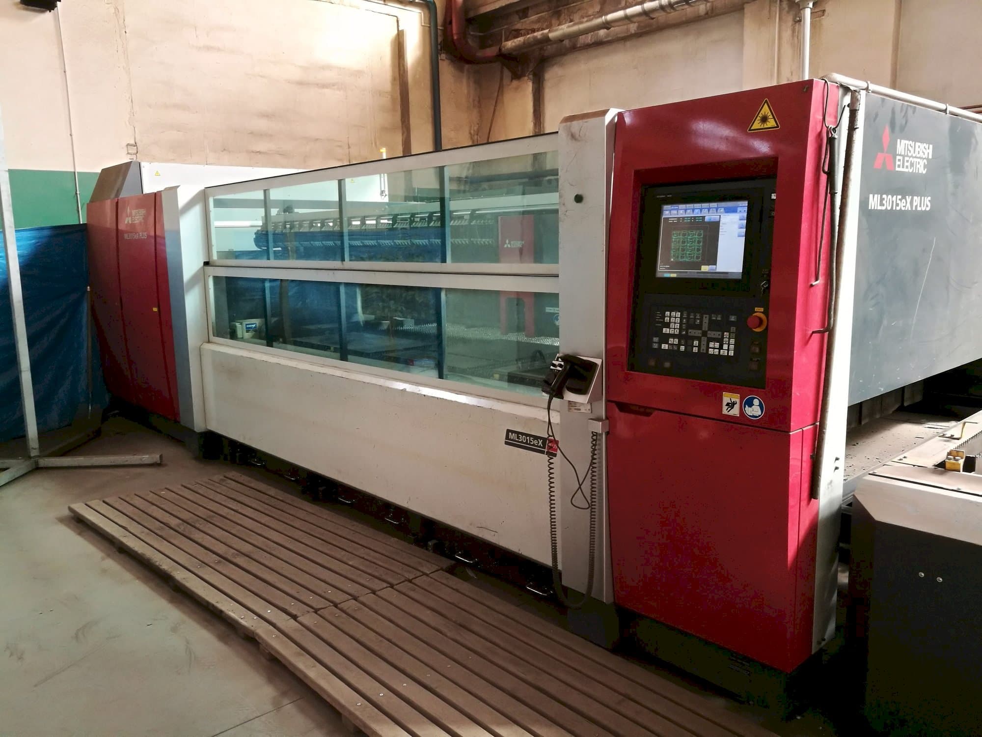 Front view of Mitsubishi ML3015eX(S2)-45CF-R machine