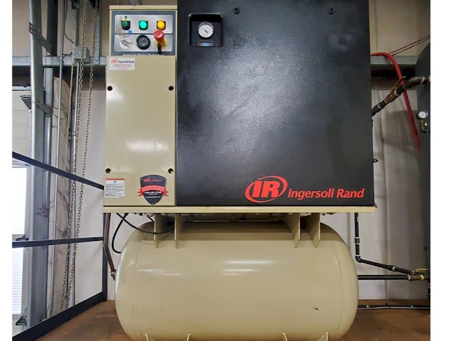 Front view of Ingersoll Rand UP6-15cTAS-125 machine