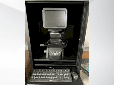 Front view of KEYENCE IM 7020  machine